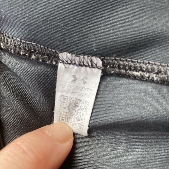 Under Armour Leggings Sz Xs? Black/Grey Mesh Athletic Workout Capris Yoga Womens - Picture 3 of 8